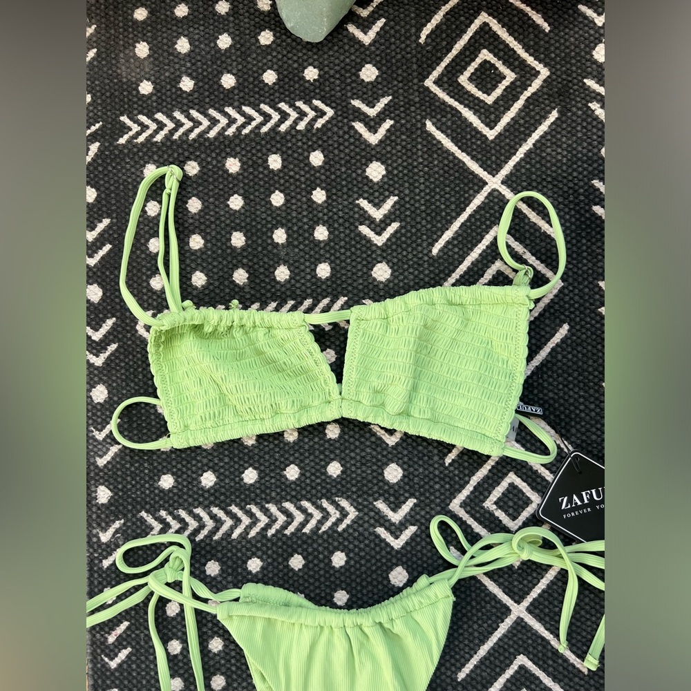 Shein Bikini Set - Picture 4 of 4